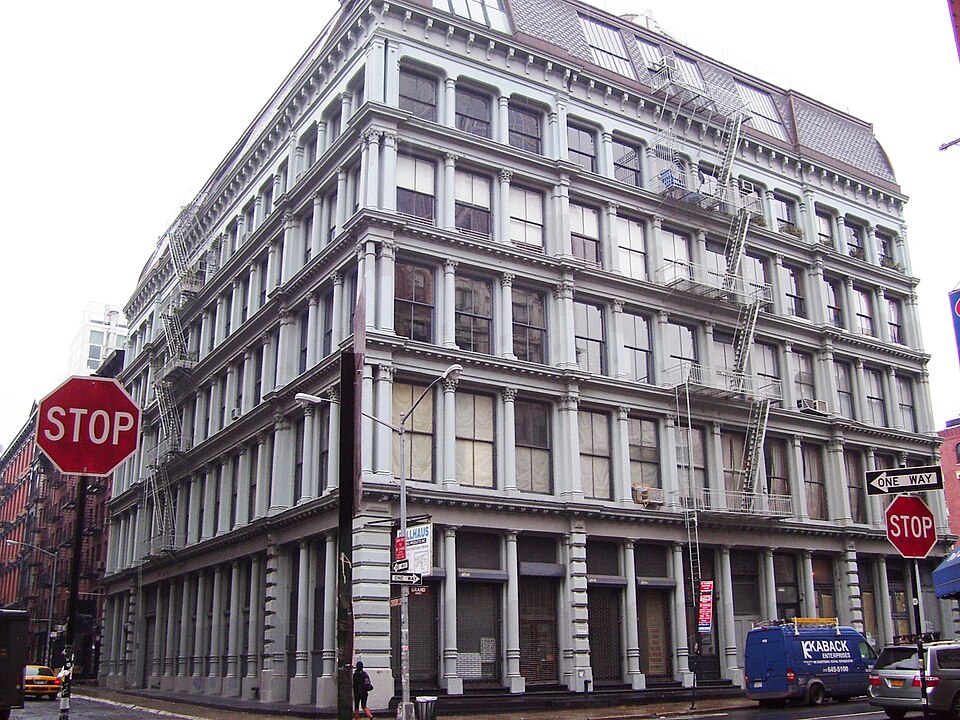 Cast-iron buildings on Grand Street (85 Grand Street)