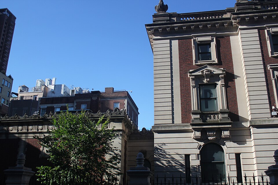 Upper East Side townhouses near the hotel (The Mark Hotel)