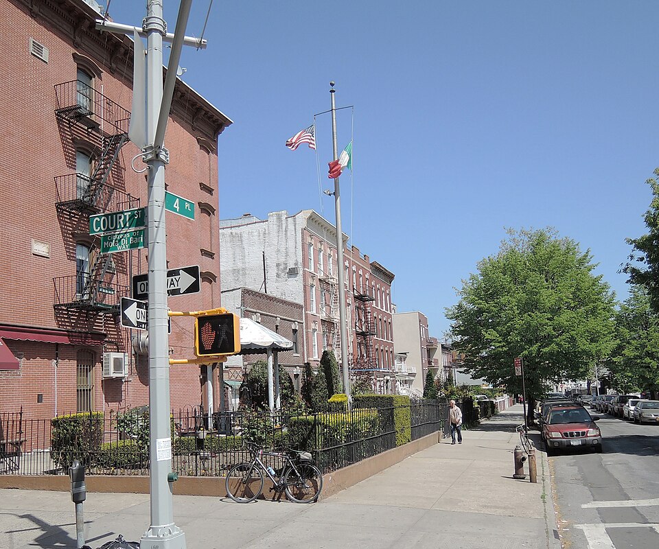 Court Street, Carroll Gardens (F&F Pizzeria)