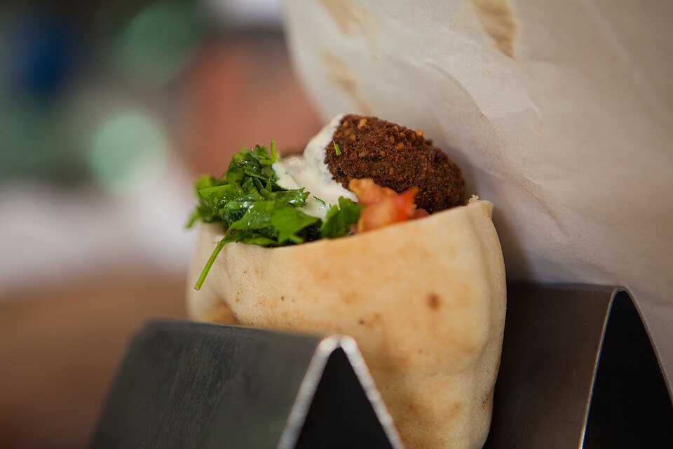 Falafel in pita (Falafel Tanami)
