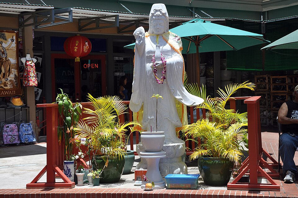 Maunakea Marketplace, Chinatown (Private Food, Art & Culture Tour)