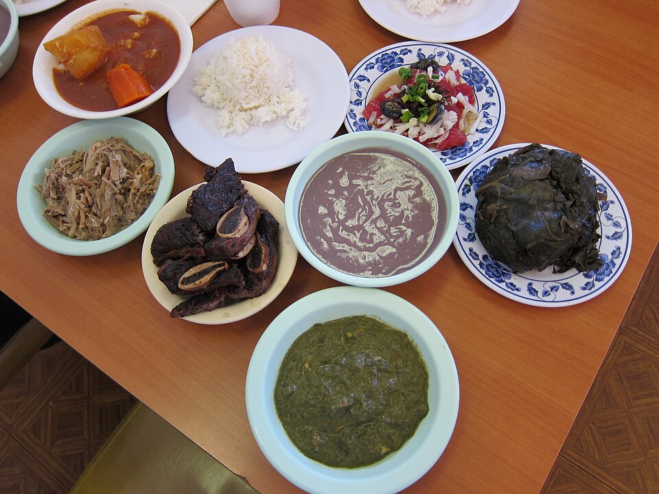 Hawaiian food: laulau, poi and lomi salmon (People’s Cafe)