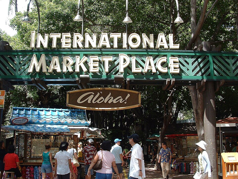 International Market Place banyan