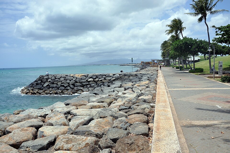 Oʻahu with keiki