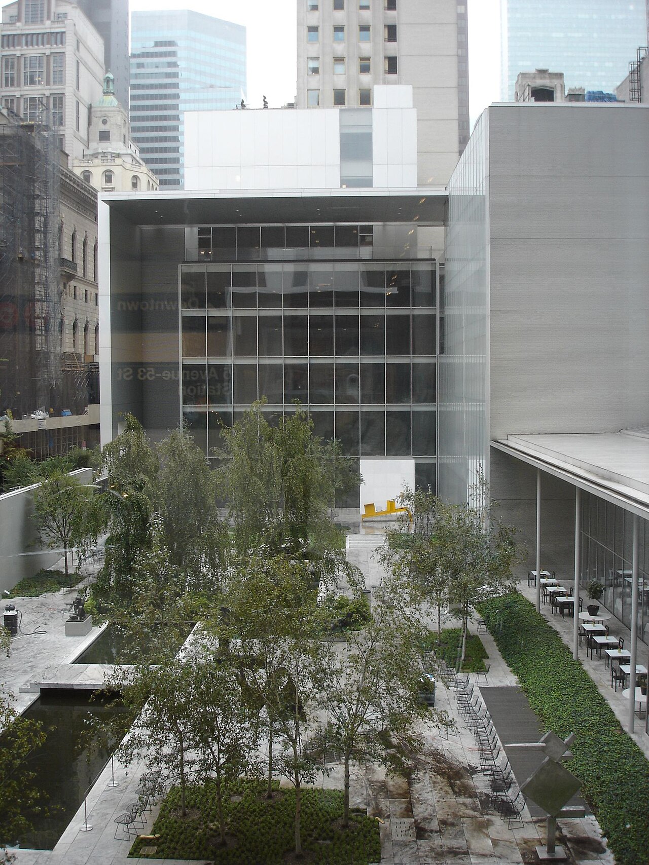 MoMA (Museum of Modern Art)