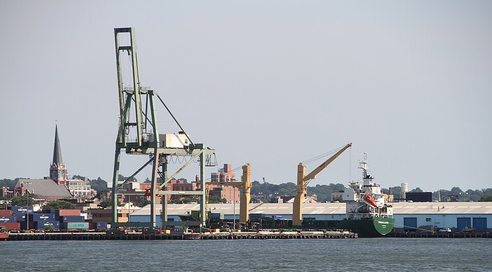 The Columbia Street waterfront (Popina)