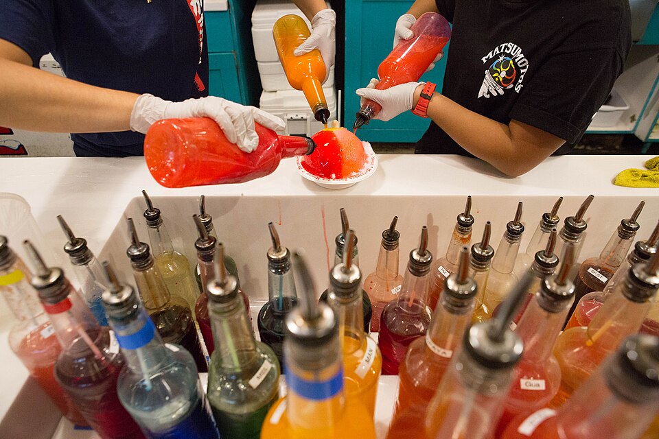 Shave ice being made (Shimazu Store)