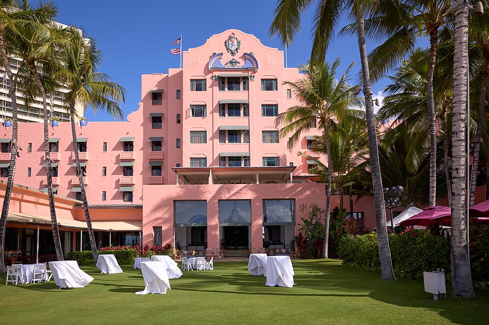 The Royal Hawaiian, home of the Mai Tai Bar (Honolulu after dark)