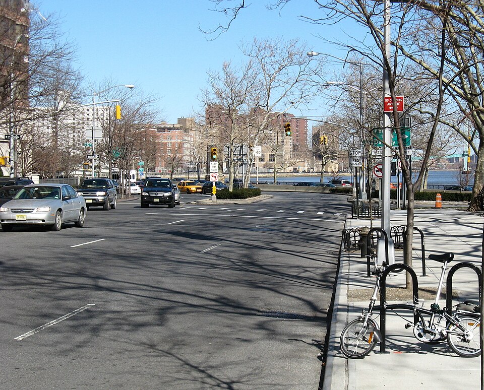 York Avenue (The Mansion Restaurant)